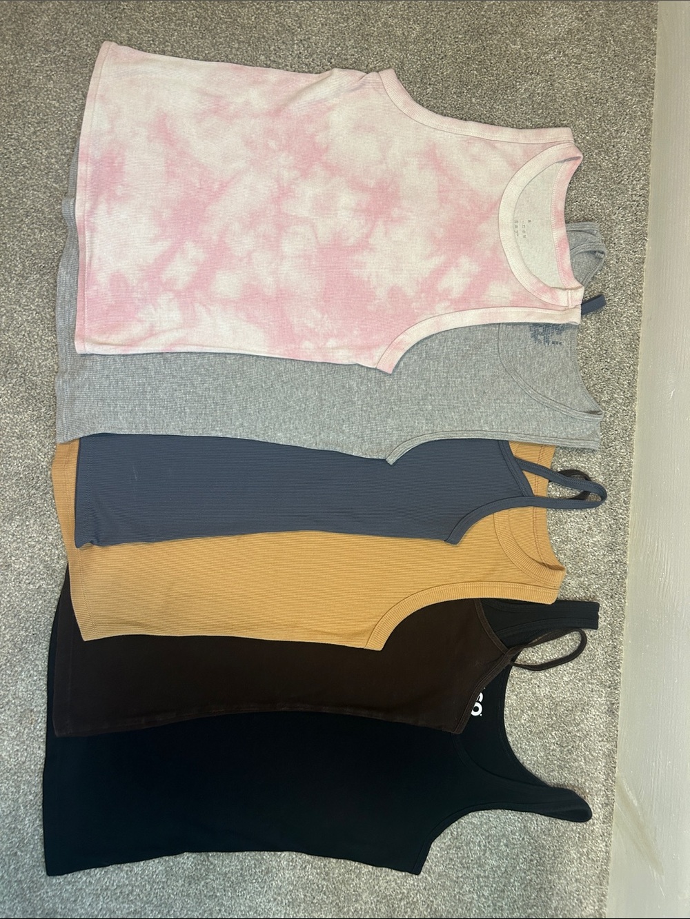Woman's 6 Tank Top Bundle - various colors for summer